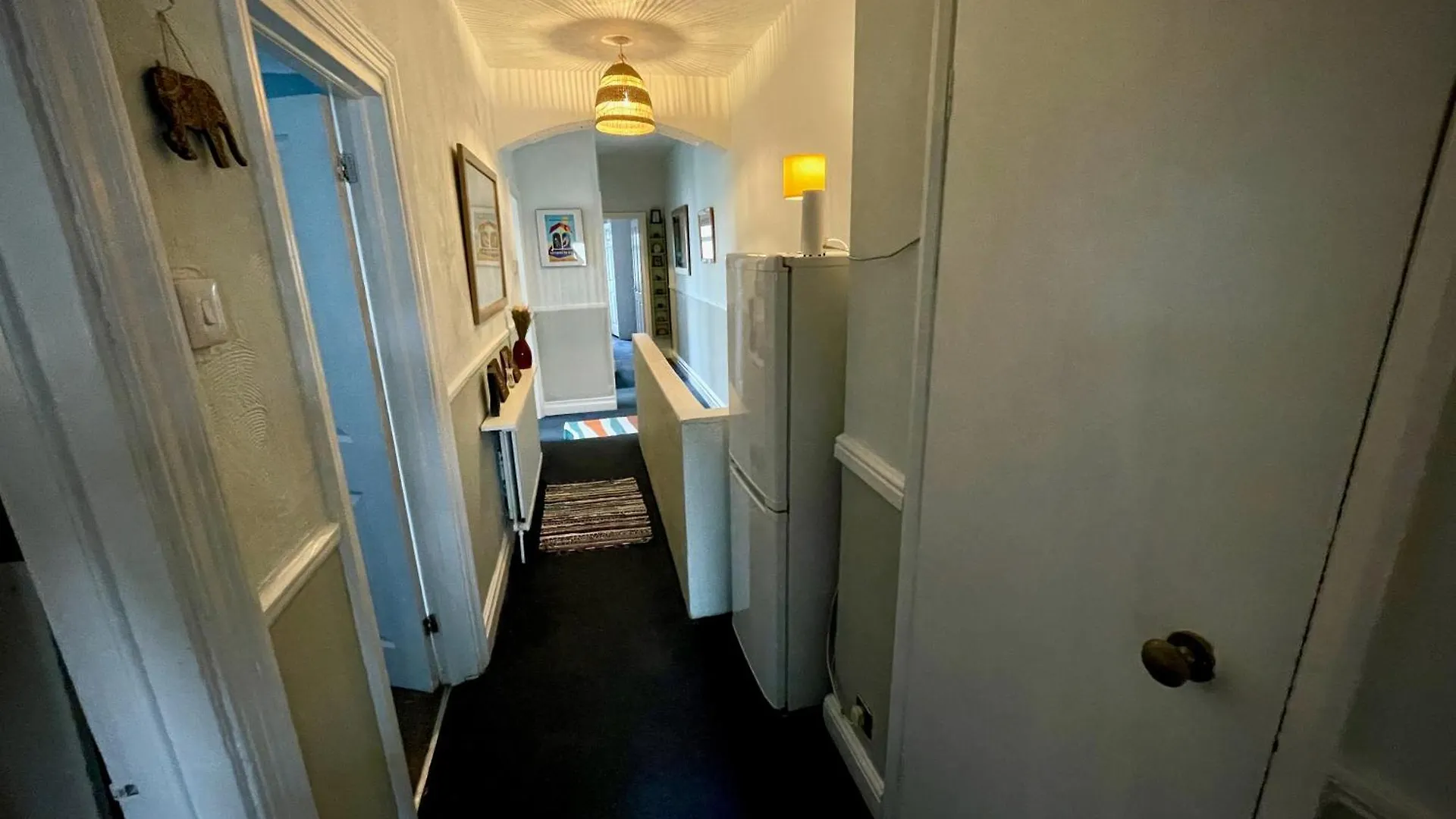 Stylish And Artistic Flat In Southend On Sea Apartment 0*, Southend-on-Sea